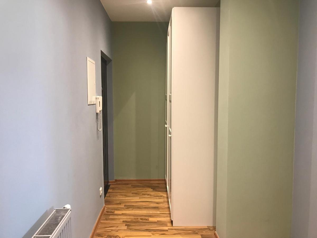 Attic Apartment On Waterfront / View / Netflix Praha Bagian luar foto